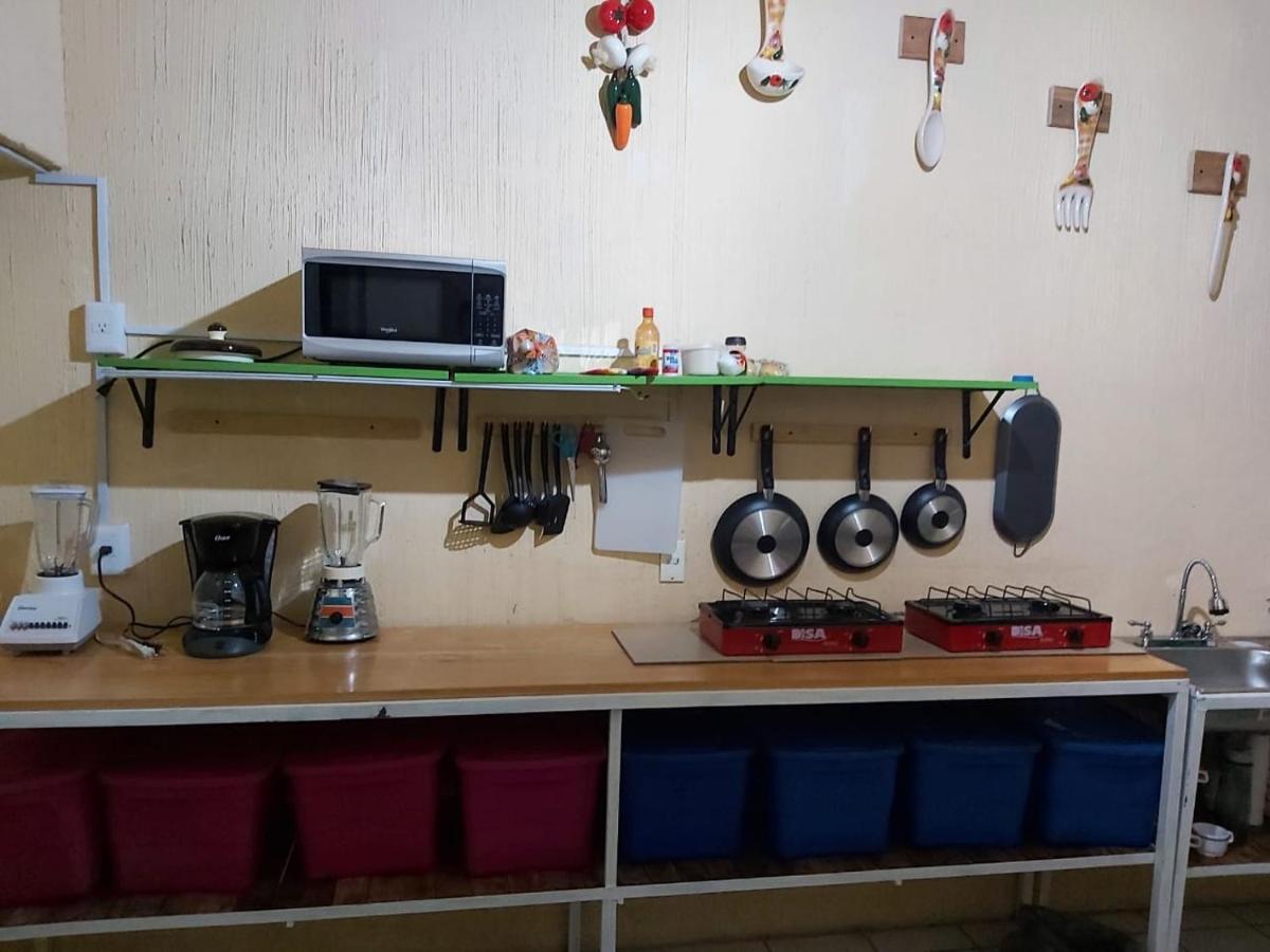 Hostal Guadalajara Buitenkant foto