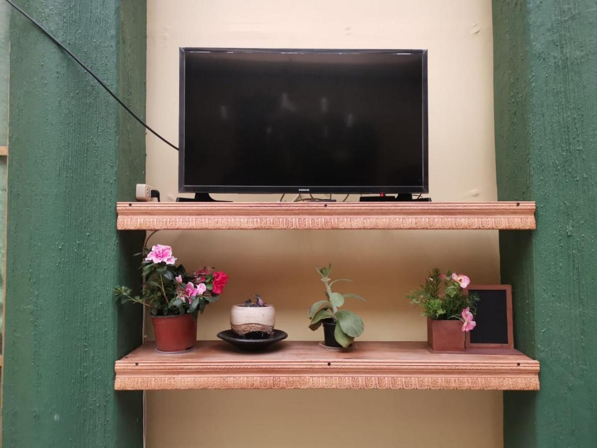 Hostal Guadalajara Buitenkant foto