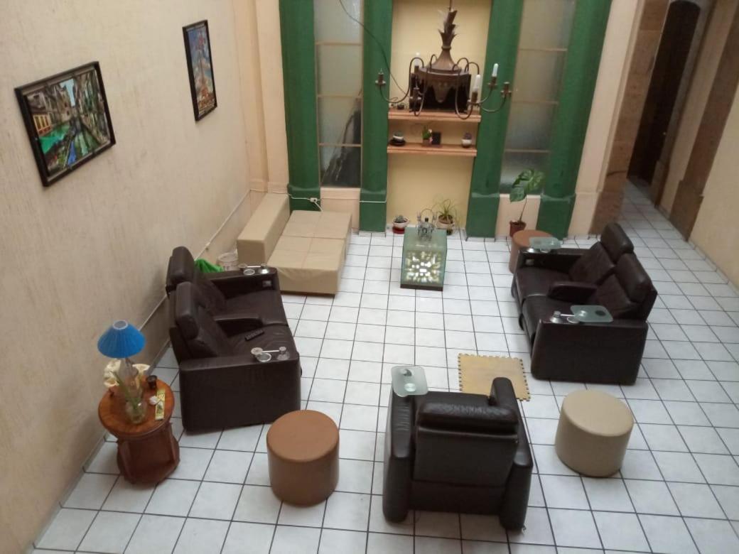 Hostal Guadalajara Buitenkant foto