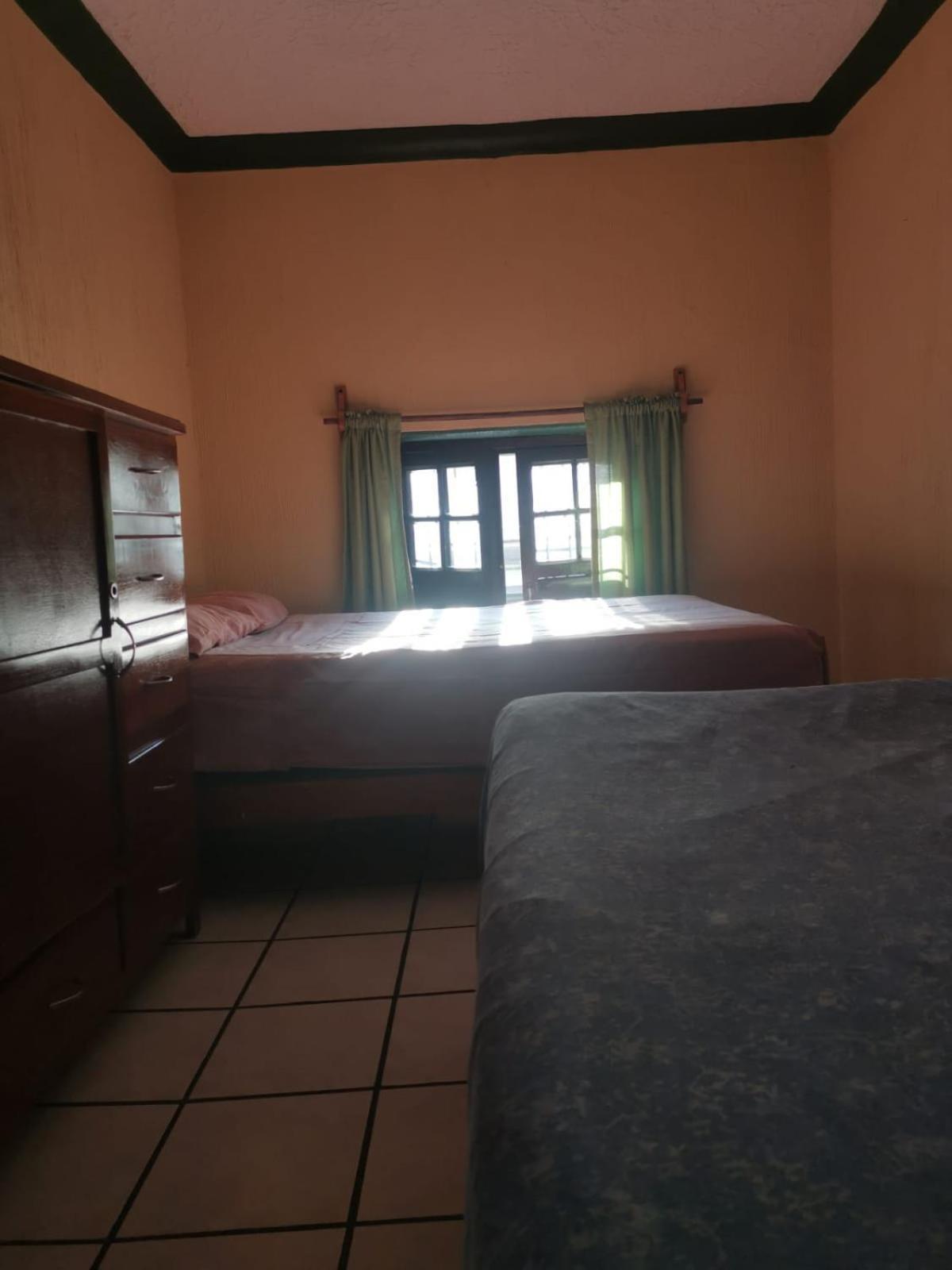 Hostal Guadalajara Buitenkant foto