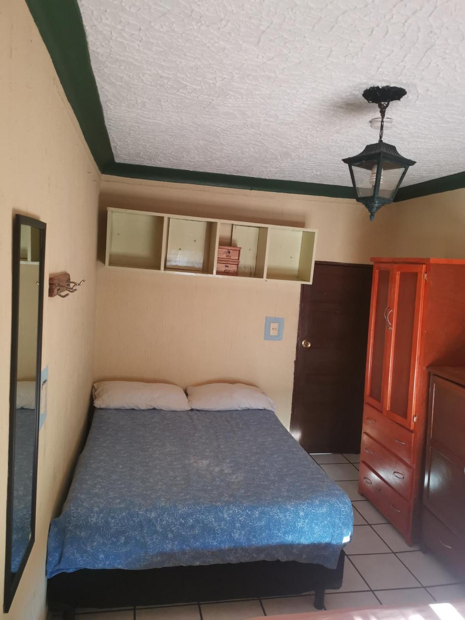 Hostal Guadalajara Buitenkant foto